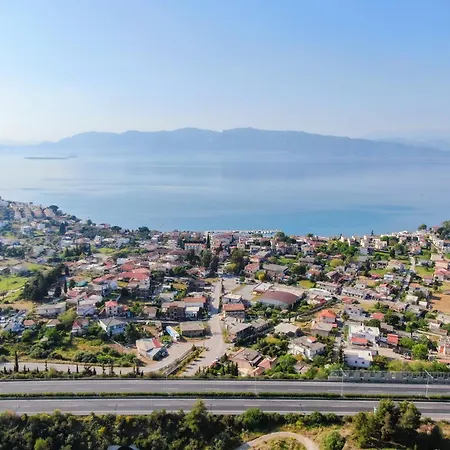 Elia Raches Паралия-Рахон